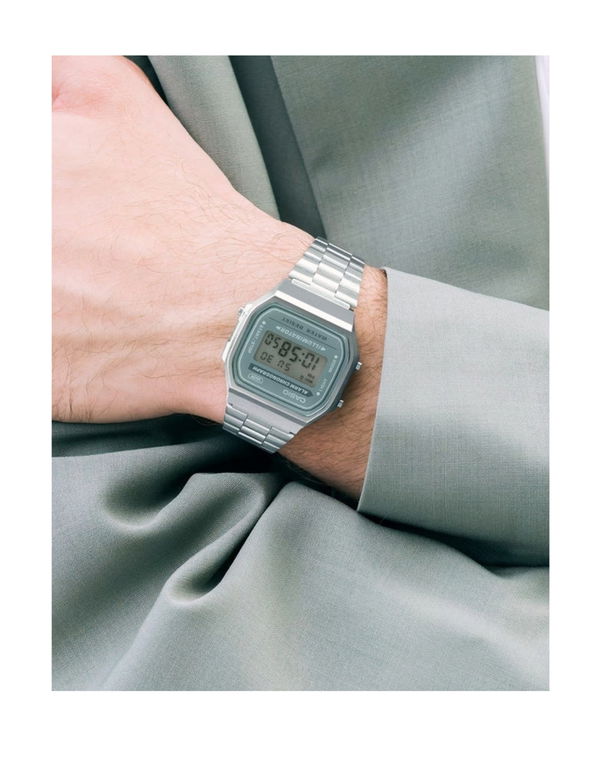CASIO Vintage Illuminator Digital Chain Men's Watch