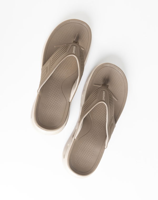 DEEDAT Hyper Slipper Brown