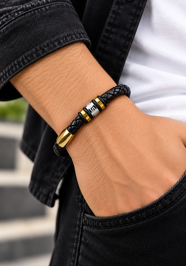 DEEDAT Leather Bracelet - Black