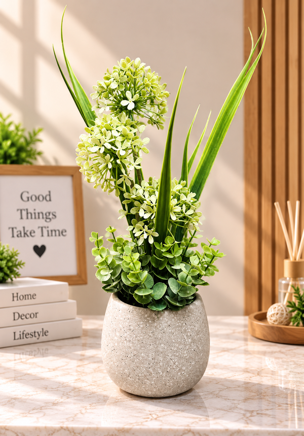 HOME & ME Artificial Plant Ornament