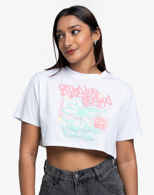 HUF & DEE GRAFFITI STREET Women's Crew Neck Puff Print Crop T-Shirt White