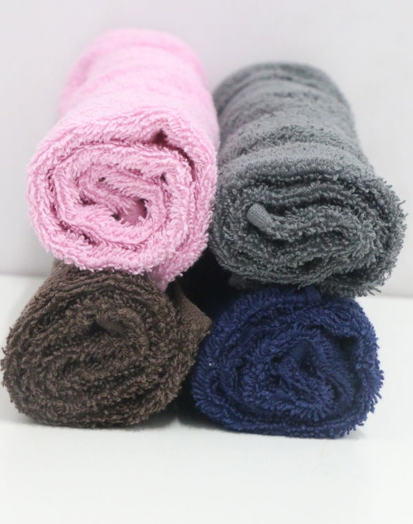 Home & Me Plain Hand Towel