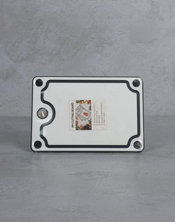 HOME & ME Plastic Cutting Board