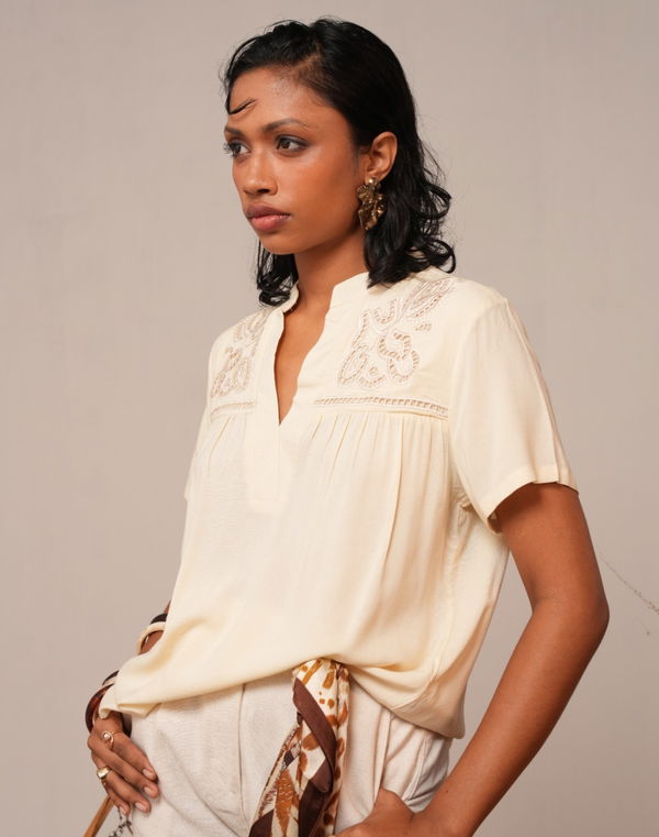 NOLIMIT POETIC NOSTALGIA Women's Mandarin V Neck Casual Blouse Cream