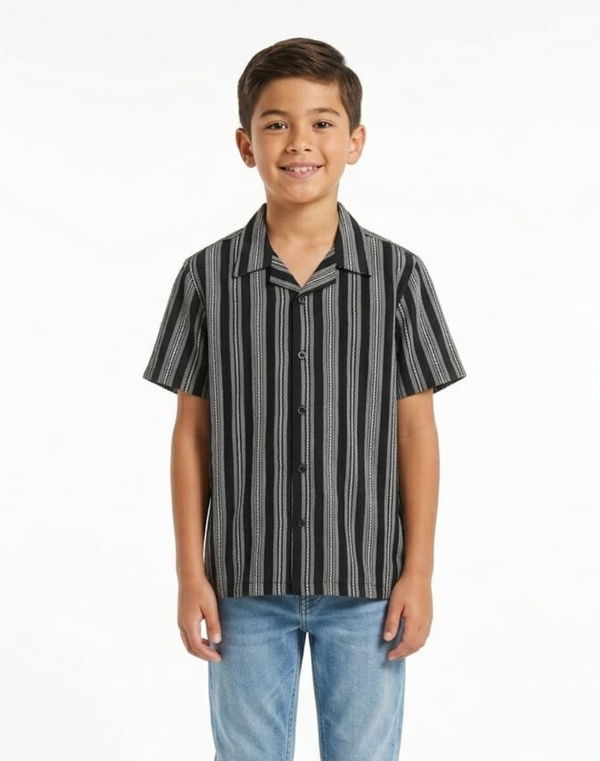 NOLIMIT URBAN WEAR Boys Cuban Collar Oversized Casual Shirt Black