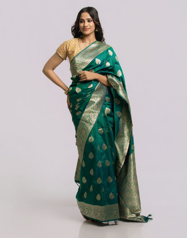 Women's Pattu Saree Green & Gold