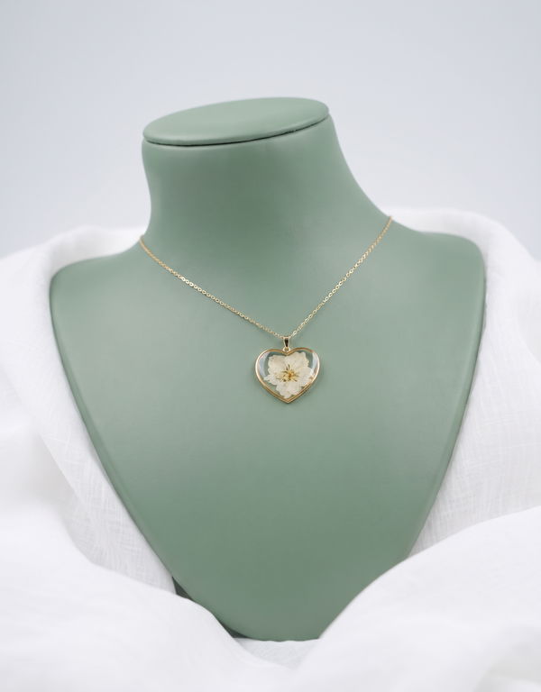 NOLIMIT Women's Pendent Necklace