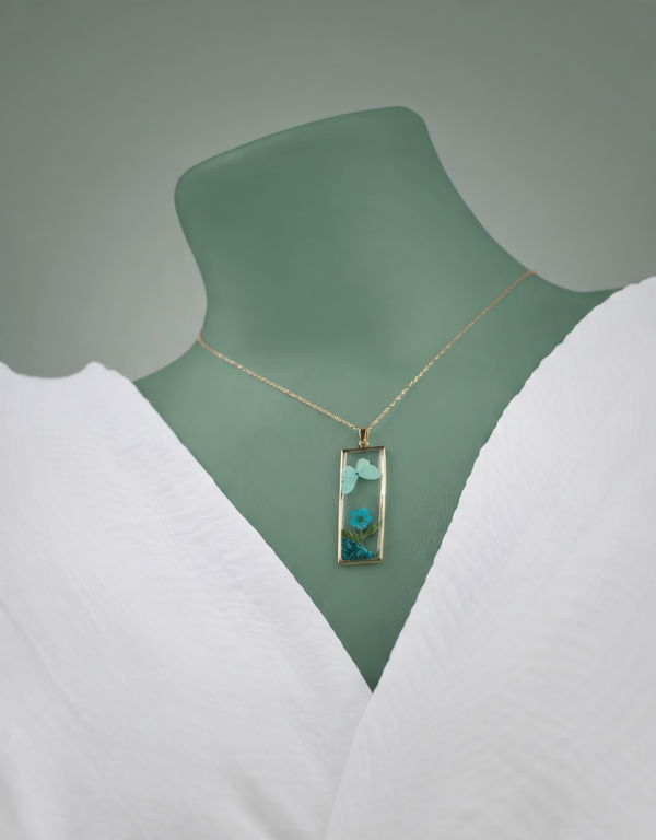 NOLIMIT Women's Pendent Necklace