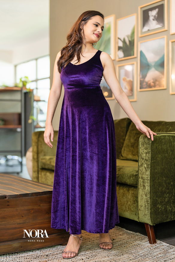 VELVET SLEEVELESS MAXI DRESS PURPLE